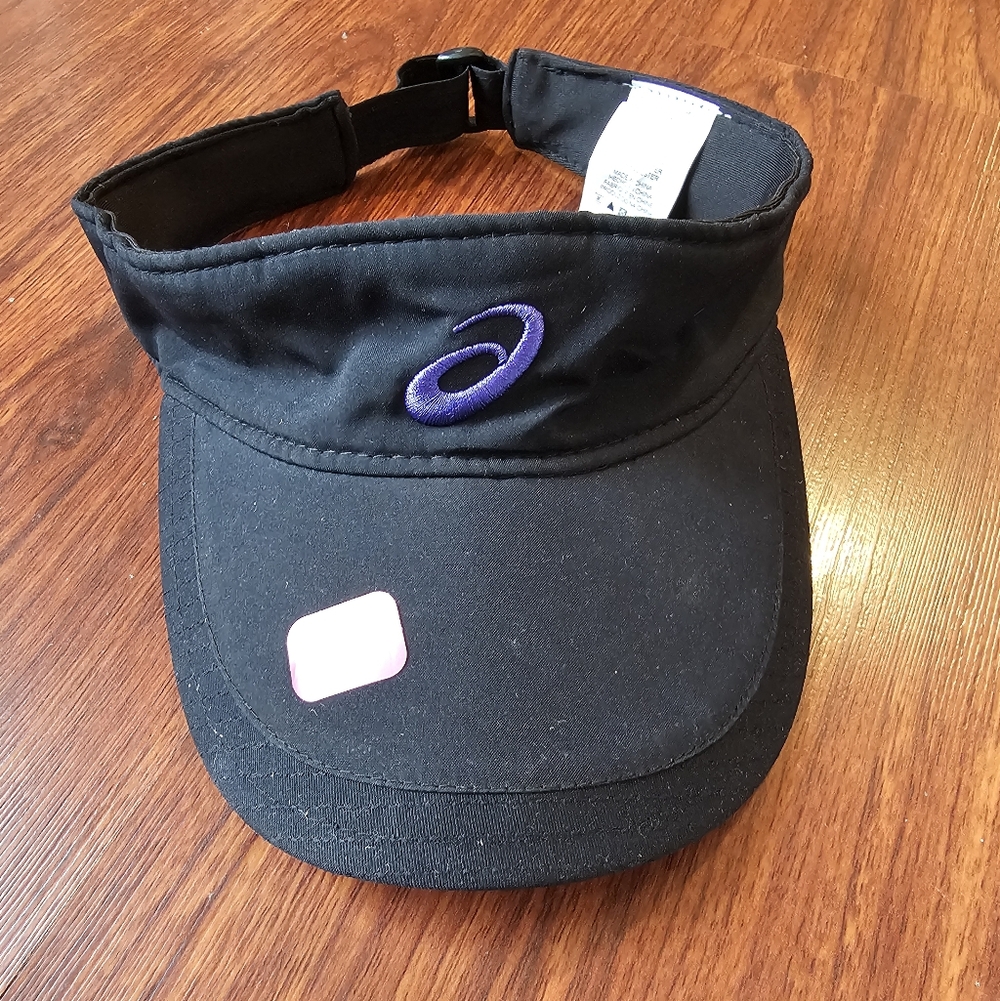 Asics Women's Lightweight Visor Hat